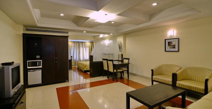 Ambience Executive Hotel Pimpri-Chinchwad Ngoại thất bức ảnh