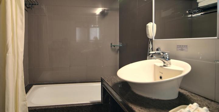Ambience Executive Hotel Pimpri-Chinchwad Ngoại thất bức ảnh